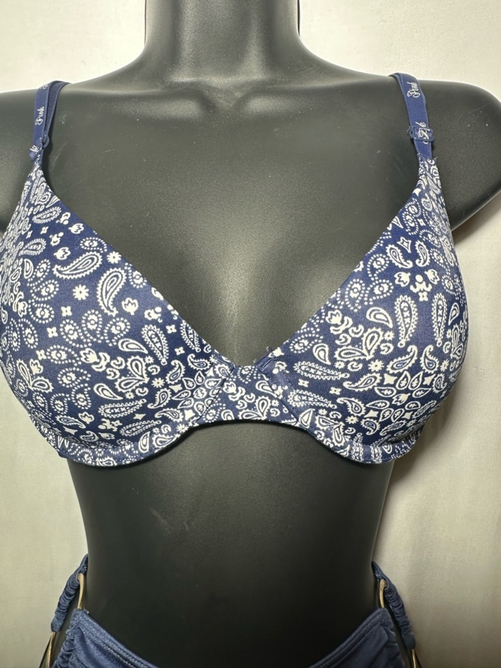 VS PINK Wear Everywhere Navy Blue Paisley 34B Push-Up Bra -  Y2K Aesthetic